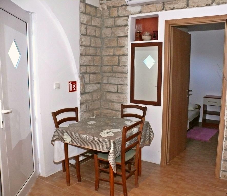 Apartments Panonija Novalja Exterior photo
